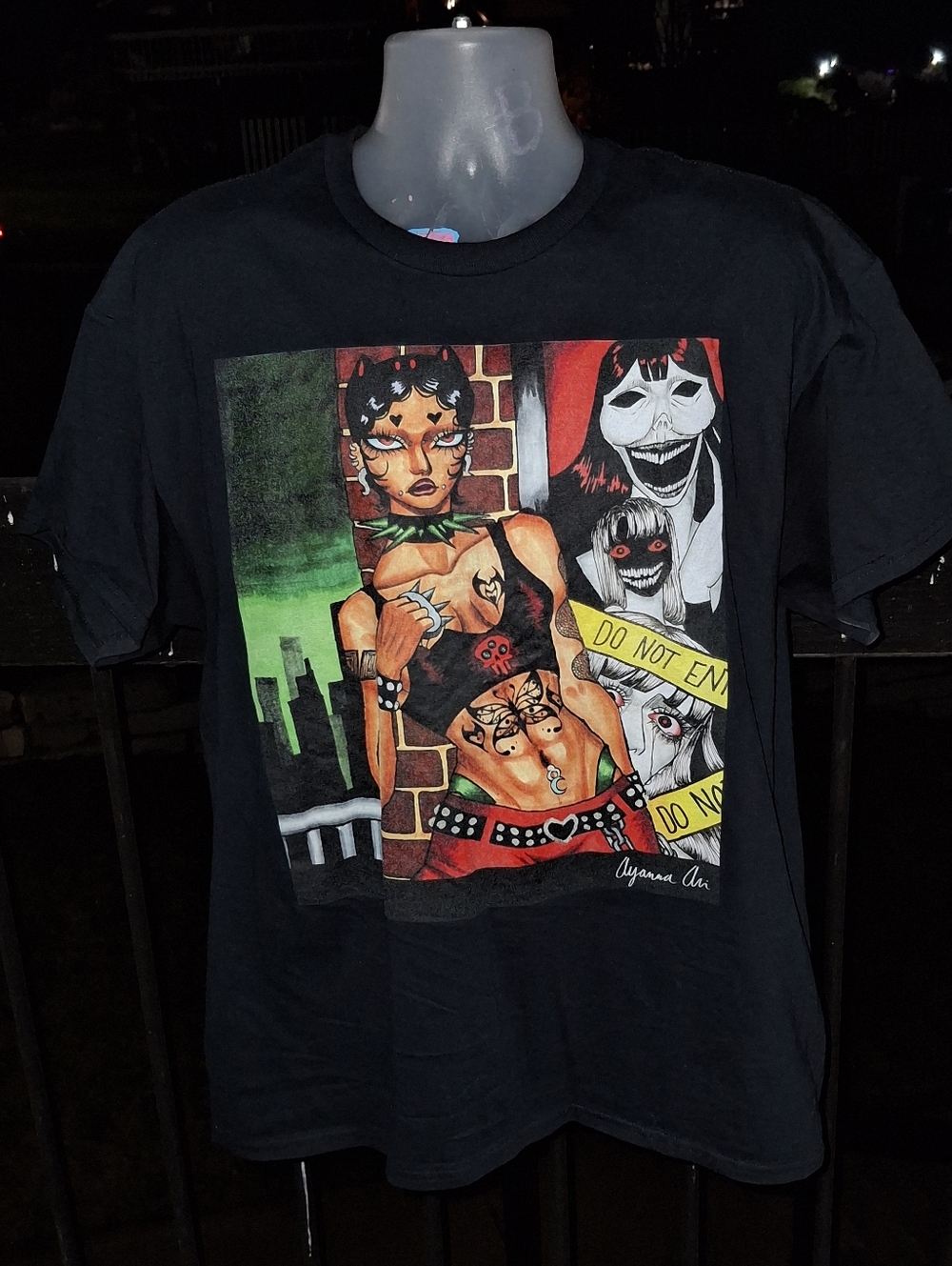 NWOT Ayanna Ari painting T Shirt Size XL